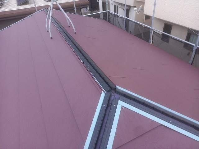 ガルテクト葺き工事完了